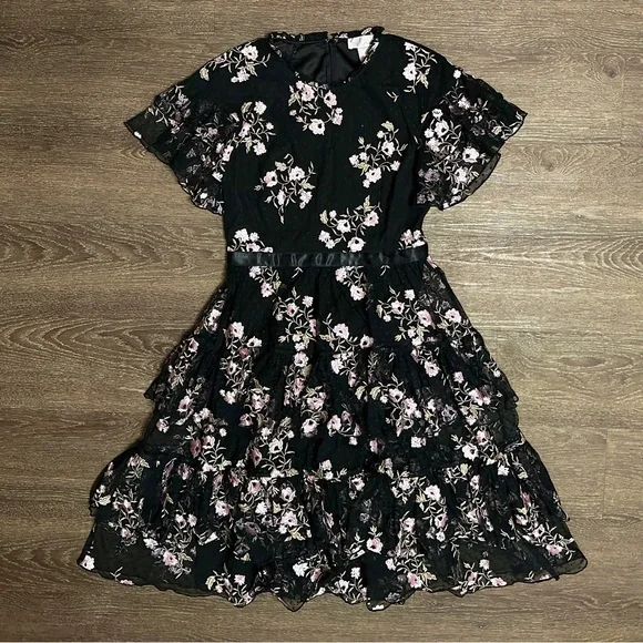 NEW Rachel Parcell Black soft pink Embroidered Floral
Tiered Dress size small - Picture 5 of 11